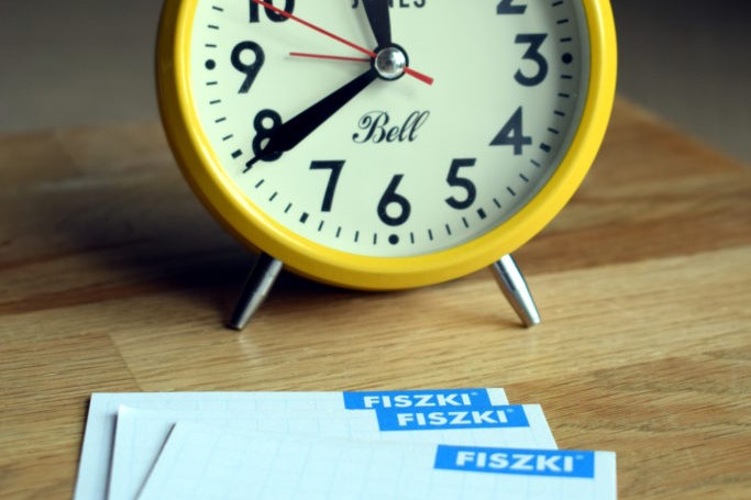 Prokrastynacja w nauce języka - walcz z nią za pomocą fiszek